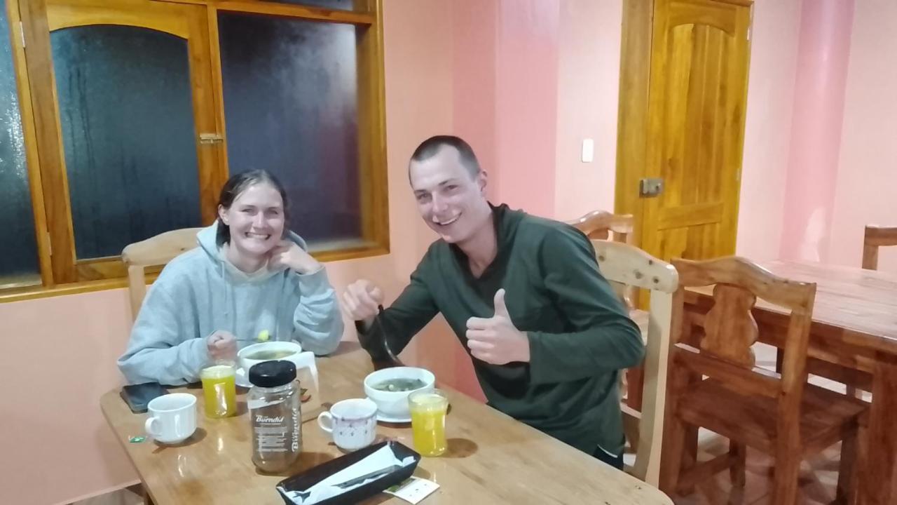 Hostal El Inca Chugchilán エクステリア 写真