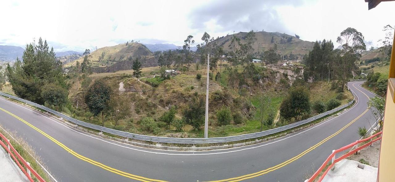 Hostal El Inca Chugchilán エクステリア 写真