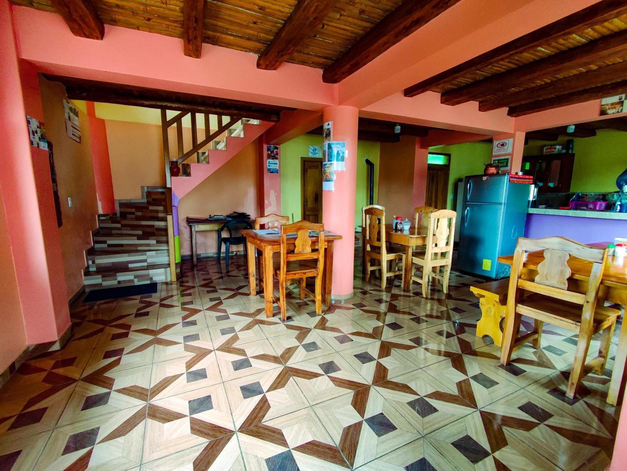 Hostal El Inca Chugchilán エクステリア 写真