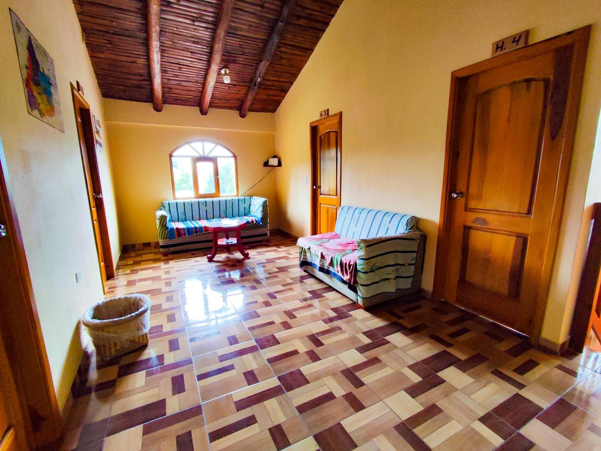 Hostal El Inca Chugchilán エクステリア 写真