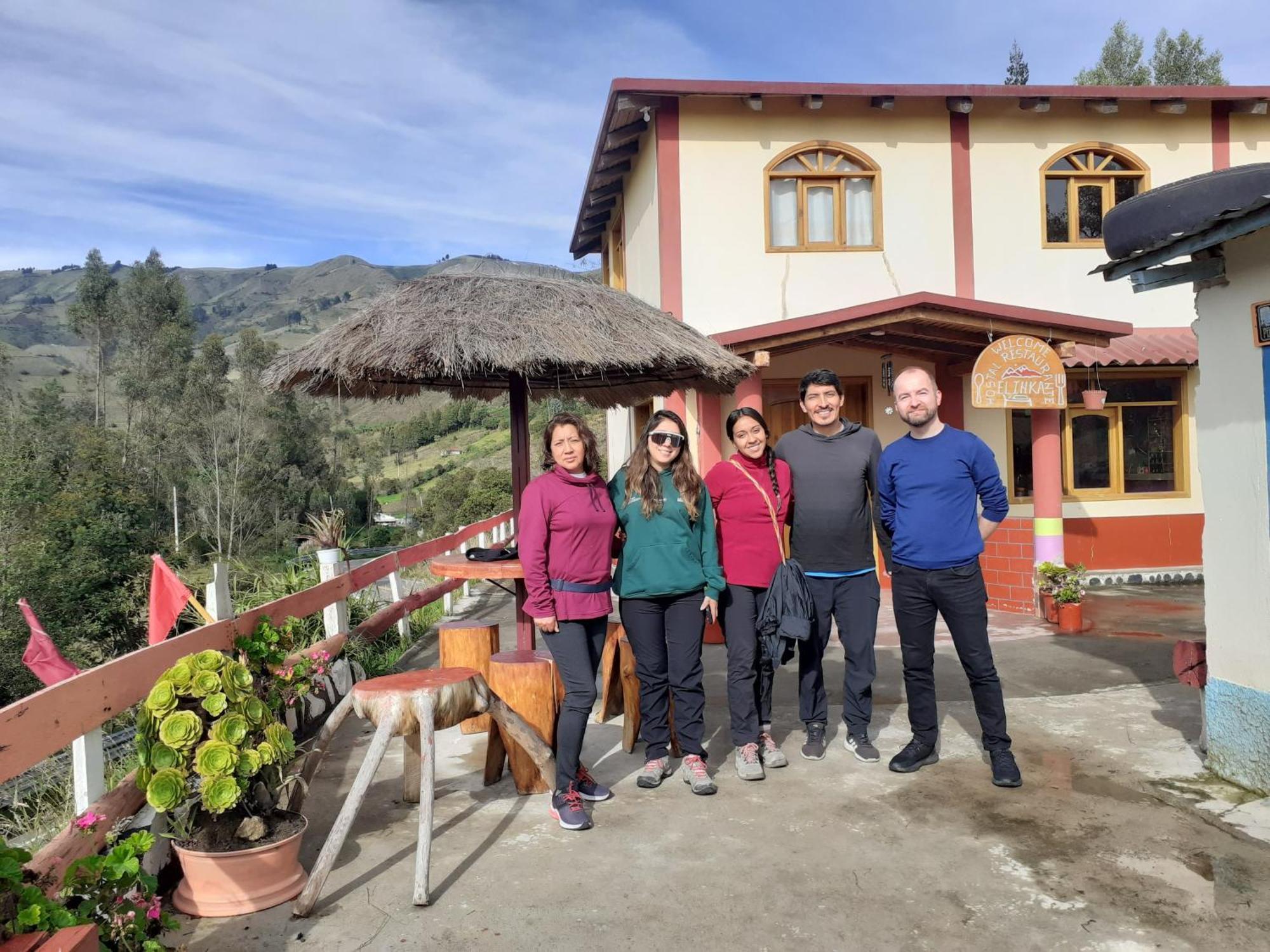 Hostal El Inca Chugchilán エクステリア 写真